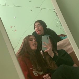 Meet your Posher, Melissa